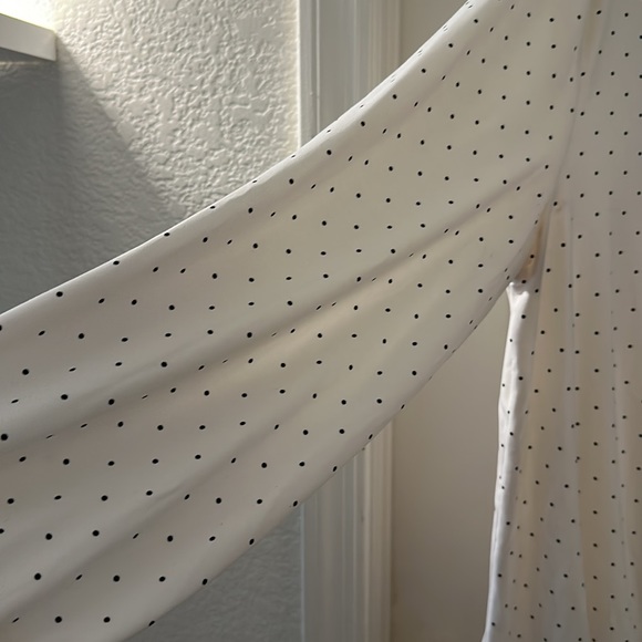 Banana Republic Dotted Sheath Top - Picture 3 of 5